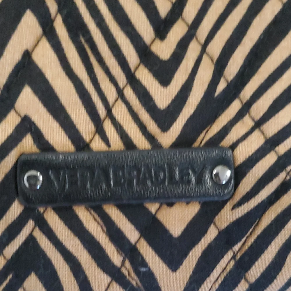Vera Bradley Zebra Print Quilted  Wallet - Picture 6 of 9